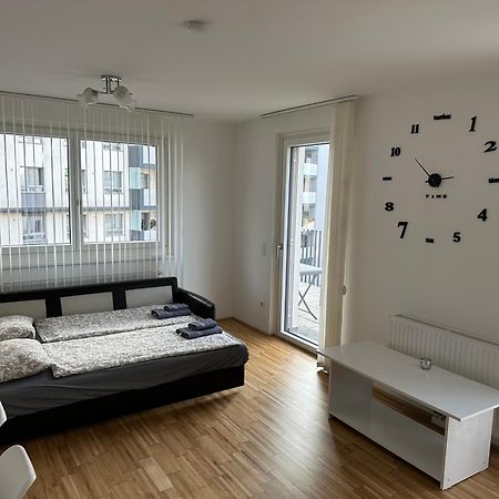 Hauptbahnhof Ferienwohnung Am Park Wien Exterior foto