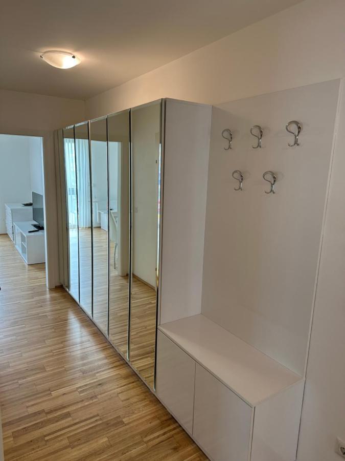 Hauptbahnhof Ferienwohnung Am Park Wien Exterior foto
